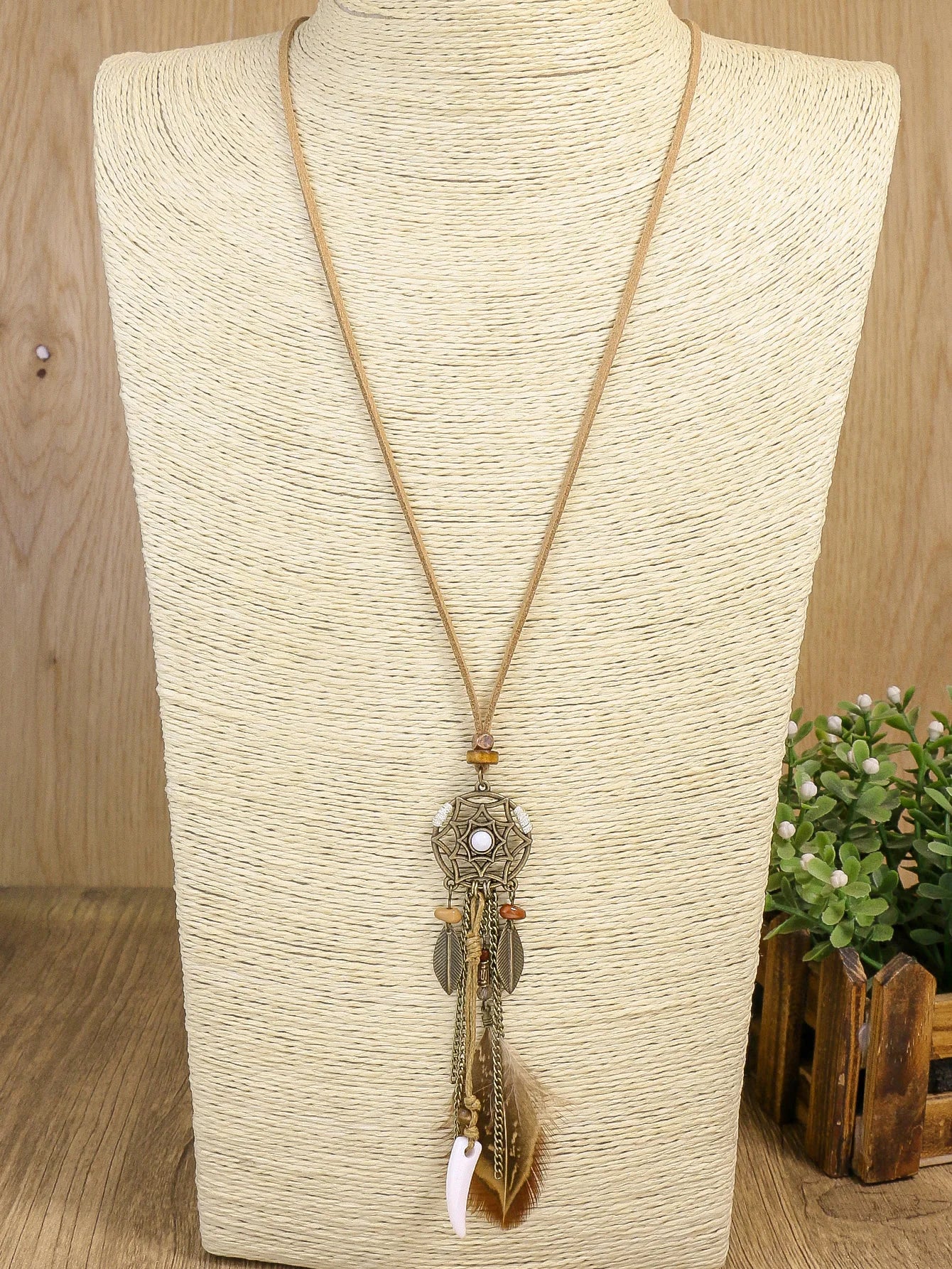 Long Feather Pendant Necklace